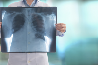Dra. Thaline Neves Coutinho mostra como a radiologia revoluciona o diagnóstico médico.