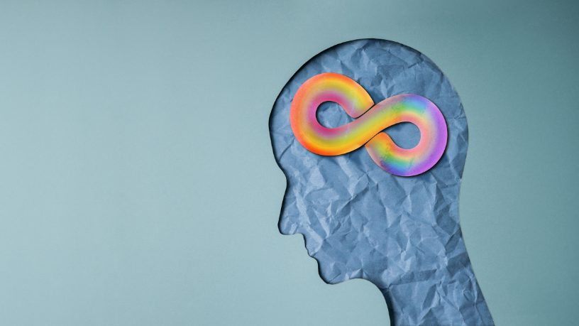 Alexandre Costa Pedrosa explora os desafios e as invisibilidades enfrentados por adultos autistas no mercado de trabalho.