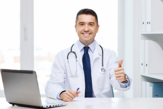 A escolha da mamoplastia ideal exige critérios técnicos ajustados a cada perfil de paciente, orienta Dr. Haeckel Cabral.