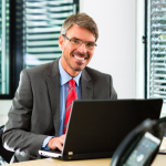 Empreender no Brasil exige resiliência e adaptação constante, segundo Vitor Barreto Moreira.