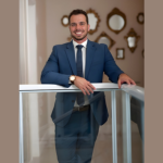 Felipe Rassi analisa por que investidores acompanham de perto o mercado de NPLs e quais oportunidades estratégicas surgem nesse segmento financeiro.